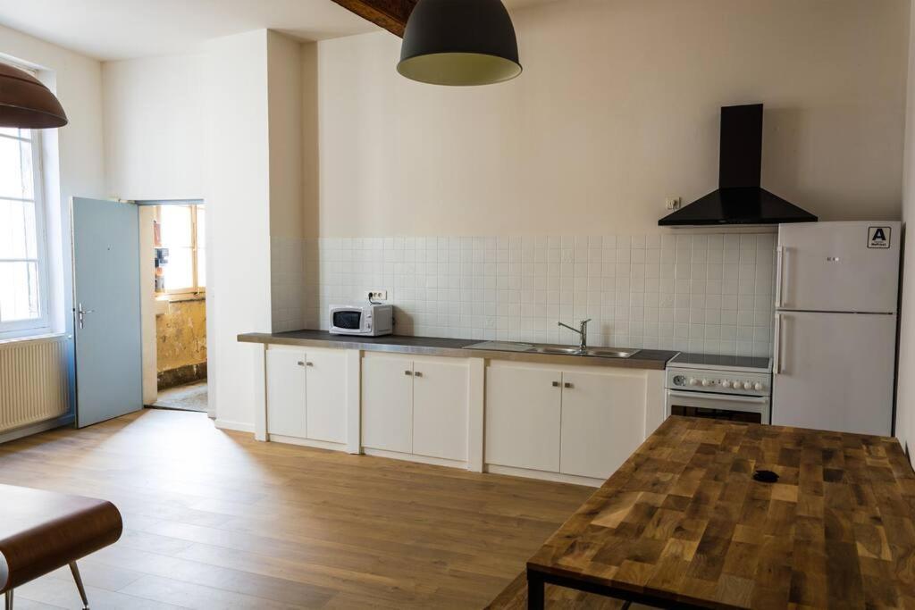 Apartment In Hyper Center - 3 Bedrooms Arles Esterno foto